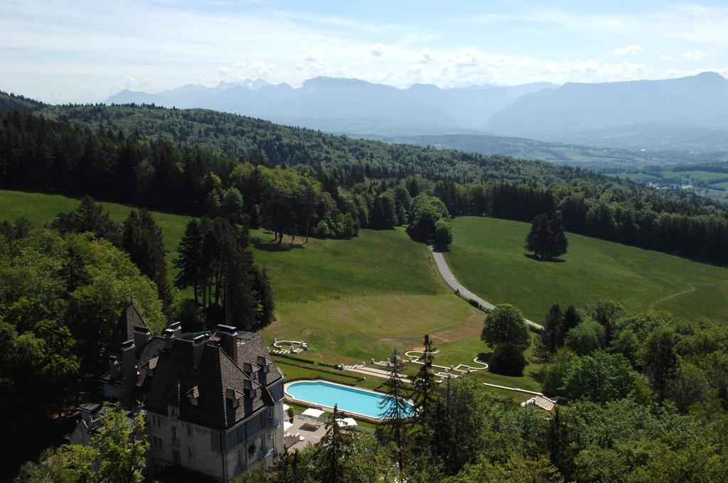 Chateau Des Avenieres Cruseilles Exterior photo