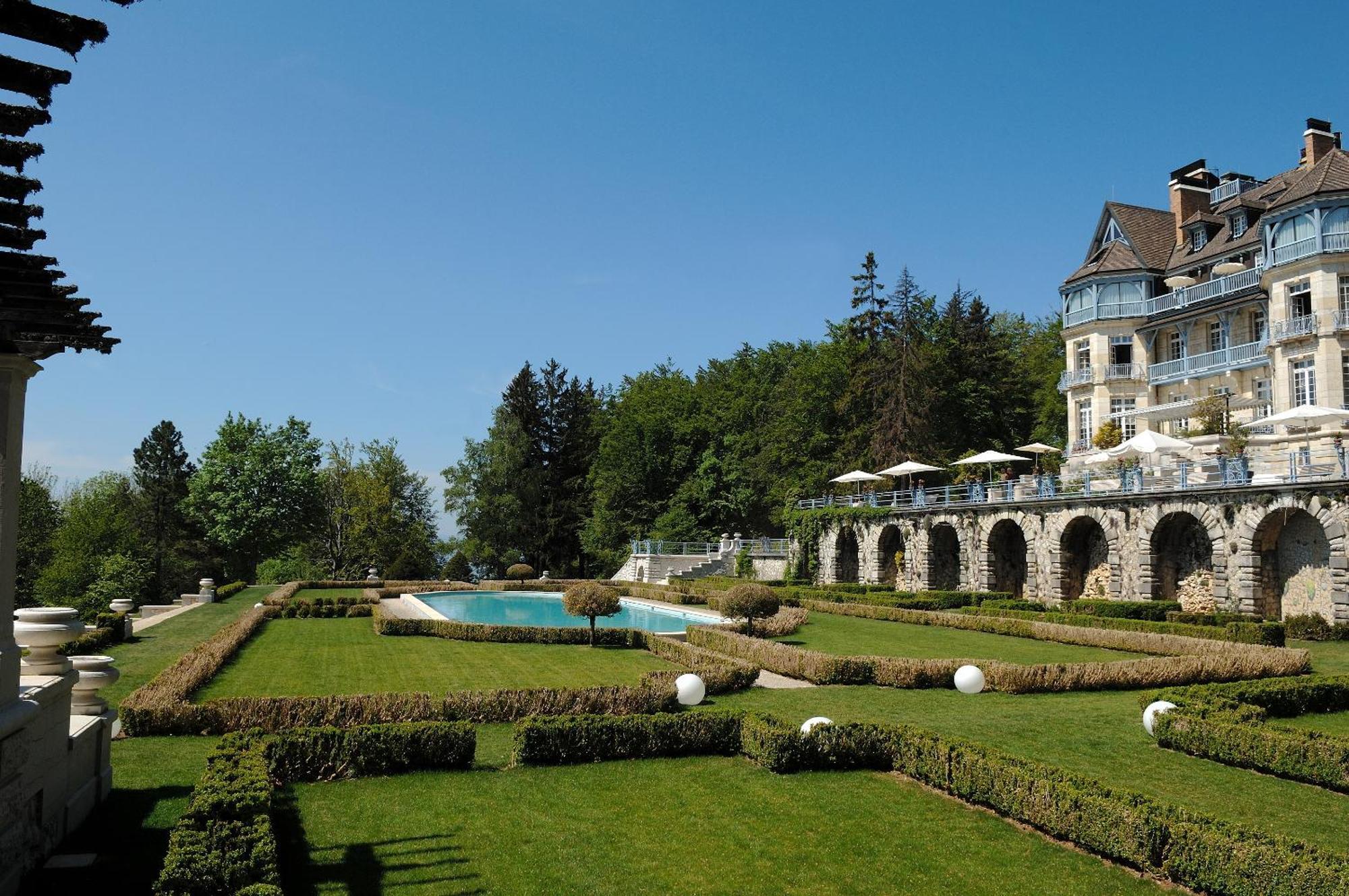 Chateau Des Avenieres Cruseilles Exterior photo